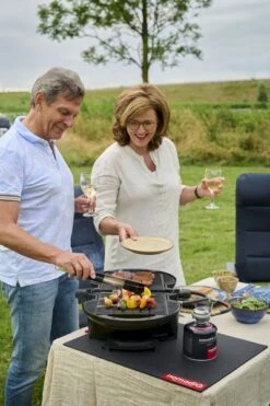 NomadiQ Draagbare Gasbarbecue - Zwart -Camping Kortings Winkel 1900 1267 mvd0748 1