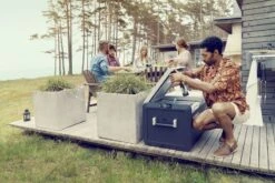 Dometic CFX3 75DZ Compressor Koelbox - 74 Liter 11 Dometic CFX3 75DZ Compressor Koelbox - 74 Liter -Camping Kortings Winkel dometic cfx3 bbq dinner friends drinks resultaat