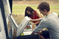 Dometic CFX3 75DZ Compressor Koelbox - 74 Liter 12 Dometic CFX3 75DZ Compressor Koelbox - 74 Liter -Camping Kortings Winkel kampa dometic cfx3 picnic resultaat